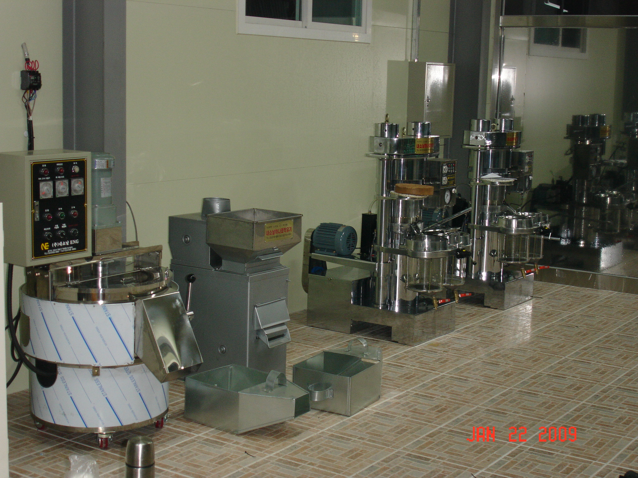 Installation of Oil Extracting Equipments For Food Company